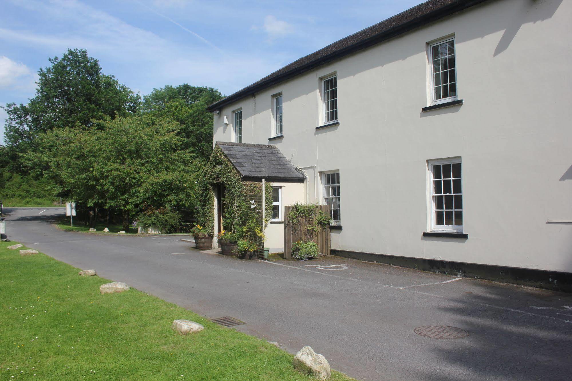 Nant Ddu & 3*